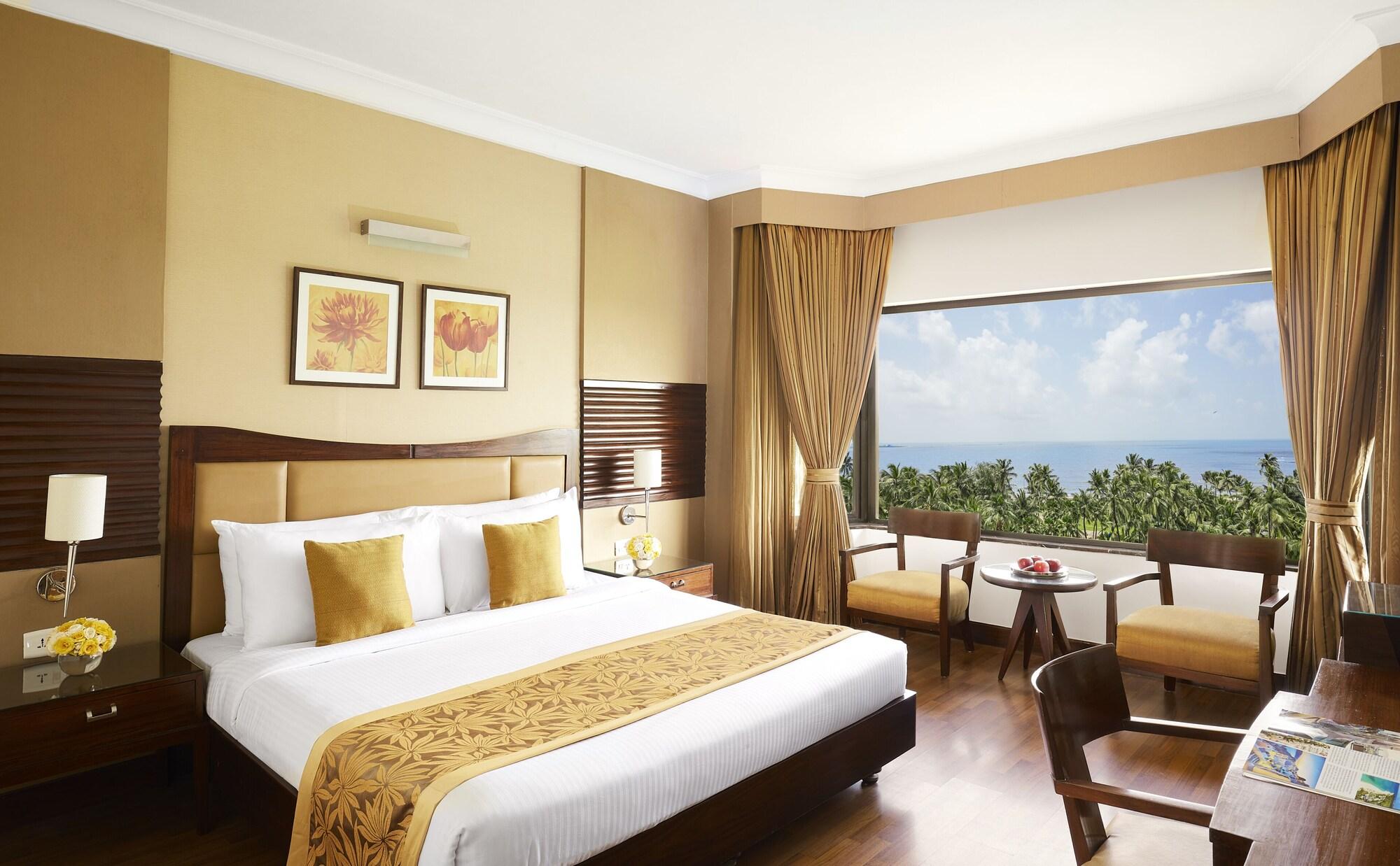 The Retreat Hotel & Convention Centre Mumbai Ngoại thất bức ảnh